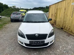 Weiß Gebraucht 2014 Skoda Roomster Kombi | 3.990 € (Superpreis)