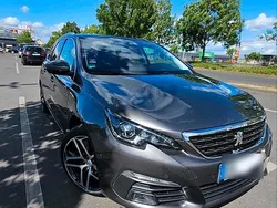 Grau Gebraucht 2017 Peugeot 308 Allure Kombi | 12.600 € (Etwas zu teuer)