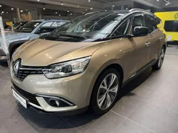 Beige Gebraucht 2017 Renault Grand Scénic IV Intens Van / Kleinbus | 16.900 € (Fairer Preis)