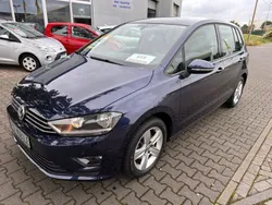 Blau Gebraucht 2014 VW Golf Sportsvan Comfortline Van / Kleinbus | 15.999 € (Etwas zu teuer)