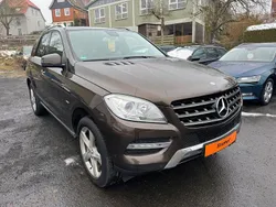 Braun Gebraucht 2012 Mercedes ML250 SUV | 23.700 € (Teuer)