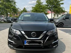 Schwarz Gebraucht 2018 Nissan Qashqai N-Connecta SUV | 16.400 € (Fairer Preis)