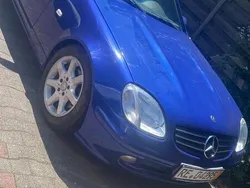Blau Gebraucht 1998 Mercedes SLK200 Cabrio | 1.750 €
