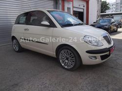 Weiß Gebraucht 2006 Lancia Ypsilon Kleinwagen | 2.799 € (Fairer Preis)