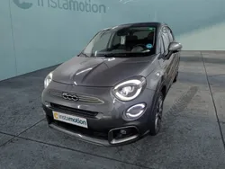 Grau Gebraucht 2024 Fiat 500X Dolcevita SUV | 23.240 € (Fairer Preis)