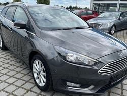 Grau Gebraucht 2018 Ford Focus Titanium Limousine | 6.999 € (Superpreis)