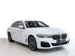 Weiß (alpinweiß (weiß)) Gebraucht 2023 BMW 530e M Sport Limousine | 51.900 €