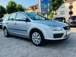 Silber Gebraucht 2007 Ford Focus Fun X Kombi | 2.200 € (Fairer Preis)