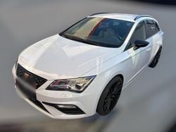 Weiß Gebraucht 2018 Cupra Leon Kombi | 19.990 € (Guter Preis)