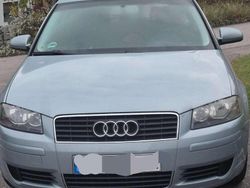 Blau Gebraucht 2004 Audi A3 Ambiente Kleinwagen | 2.850 € (Fairer Preis)