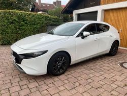 Weiß Gebraucht 2019 Mazda 3 Selection Kleinwagen | 18.000 € (Fairer Preis)
