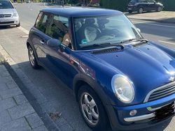 Blau Gebraucht 2002 Mini Cooper Kleinwagen | 2.395 €