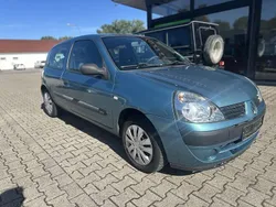 Blau Gebraucht 2004 Renault Clio II Privilege Limousine | 850 € (Guter Preis)