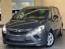 Grau Gebraucht 2014 Opel Zafira Tourer OPC Van / Kleinbus | 10.990 € (Fairer Preis)