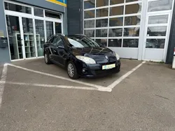 Blau Gebraucht 2011 Renault Mégane III Dynamique Limousine | 2.990 € (Teuer)