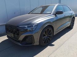 Daytonagrau metalllic Neu 2025 Audi Q8 S-Line SUV | 96.150 € (Superpreis)