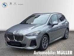 Skyscraper grau metallic Neu 2025 BMW 220 Active Tourer M Sport Van / Kleinbus | 42.990 € (Fairer Preis)