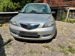Silber Gebraucht 2004 Mazda 2 Kombi | 1.200 € (Fairer Preis)