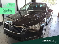 Schwarz Gebraucht 2022 Skoda Superb Active Kombi | 24.888 € (Guter Preis)