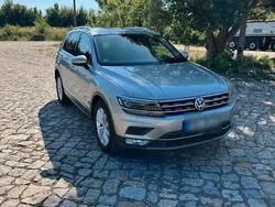 Silber Gebraucht 2016 VW Tiguan Highline SUV | 18.000 € (Fairer Preis)