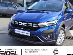 Blau Neu 2025 Dacia Sandero Expression Kleinwagen | 17.487 €