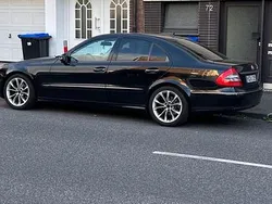 Schwarz Gebraucht 2008 Mercedes E200 Limousine | 6.400 € (Etwas zu teuer)