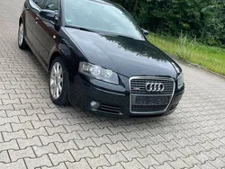 Schwarz Gebraucht 2006 Audi A3 Sportback Ambiente Limousine | 4.700 € (Teuer)