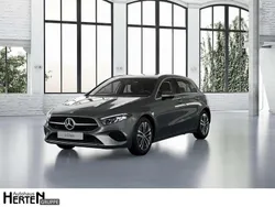 lack mountaingrau Gebraucht 2024 Mercedes A180 Progressive Limousine | 31.900 € (Etwas zu teuer)