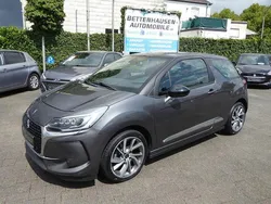 Grau Gebraucht 2018 Citroën DS3 So Chic Limousine | 9.990 € (Fairer Preis)