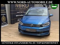 Blau Gebraucht 2022 VW Touran Comfortline Van / Kleinbus | 27.900 € (Fairer Preis)