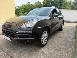 Schwarz Gebraucht 2013 Porsche Cayenne Turbo SUV | 22.699 €