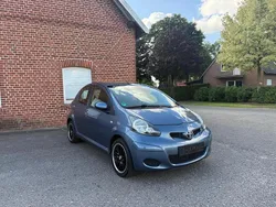 Blau Gebraucht 2009 Toyota Aygo Kleinwagen | 2.100 €