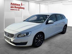 Weiß Gebraucht 2017 Volvo V60 Linje Svart Kombi | 15.990 € (Fairer Preis)