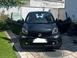 Schwarz Gebraucht 2016 Smart ForTwo Coupé Coupé | 7.800 € (Etwas zu teuer)