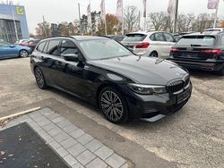 Schwarz Gebraucht 2021 BMW 320e M Sport Kombi | 22.499 € (Guter Preis)