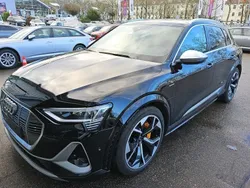 Brillantschwarz Gebraucht 2022 Audi e-tron Ambiente SUV | 47.910 € (Superpreis)