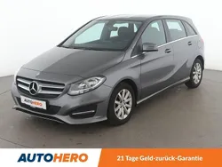 Grau Gebraucht 2014 Mercedes B180 Style Van / Kleinbus | 16.600 € (Fairer Preis)