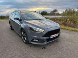 Stealth/slate grey Gebraucht 2015 Ford Focus ST Kombi | 7.200 € (Guter Preis)