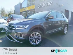 Indiumgrau metallic Gebraucht 2023 VW T-Roc Style SUV | 27.480 € (Fairer Preis)