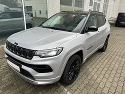 Silber Gebraucht 2022 Jeep Compass SUV | 29.987 € (Fairer Preis)