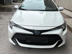 Weiß Gebraucht 2022 Toyota Corolla Business Edition Kombi | 17.990 € (Guter Preis)
