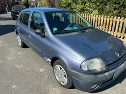Blau Gebraucht 1999 Renault Clio II Kleinwagen | 790 € (Guter Preis)