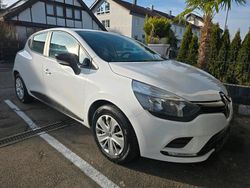 Weiß Gebraucht 2016 Renault Clio IV Kleinwagen | 6.750 €