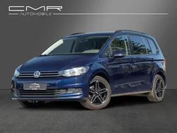 Blau Gebraucht 2017 VW Touran Comfortline Van / Kleinbus | 19.953 € (Fairer Preis)
