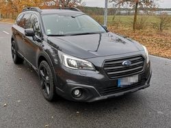 Grau Gebraucht 2016 Subaru Outback Active Kombi | 17.800 € (Fairer Preis)