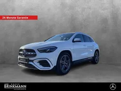 Weiß Gebraucht 2025 Mercedes GLA200 AMG line SUV | 46.990 € (Teuer)