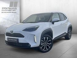 Schneeweiß Gebraucht 2023 Toyota Yaris Hybrid Connect Style | 26.222 € (Fairer Preis)