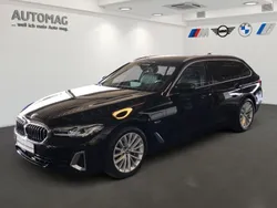 Schwarz Gebraucht 2022 BMW 530e Luxury Line Kombi | 38.480 € (Fairer Preis)