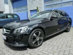 Schwarz Gebraucht 2020 Mercedes C220 Avantgarde Kombi | 21.450 € (Fairer Preis)