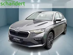 Graphitegrau metallic Neu 2025 Skoda Scala Selection Kleinwagen | 32.770 €